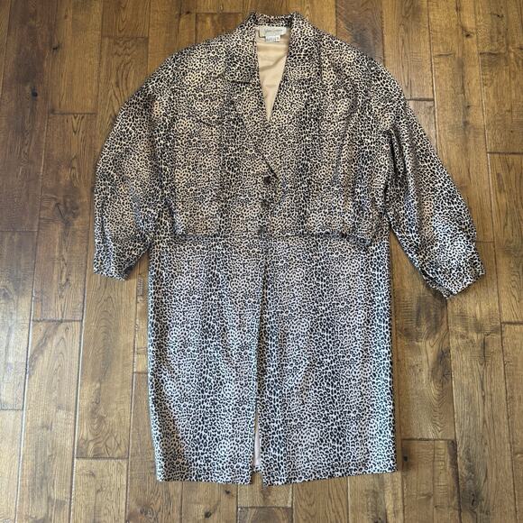 Vera Cristina Jackets & Blazers - VTG Vera Cristina Suit Skirt Womens Sz 16 100% Silk Cheetah Print Skirt Blazer